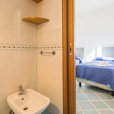 Casa Enrichetta * 비코에쿠엔세